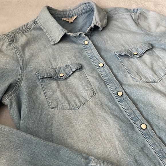 Harlow Light Denim Long Sleeve Shirt - Fits Small - Picture 5 of 9